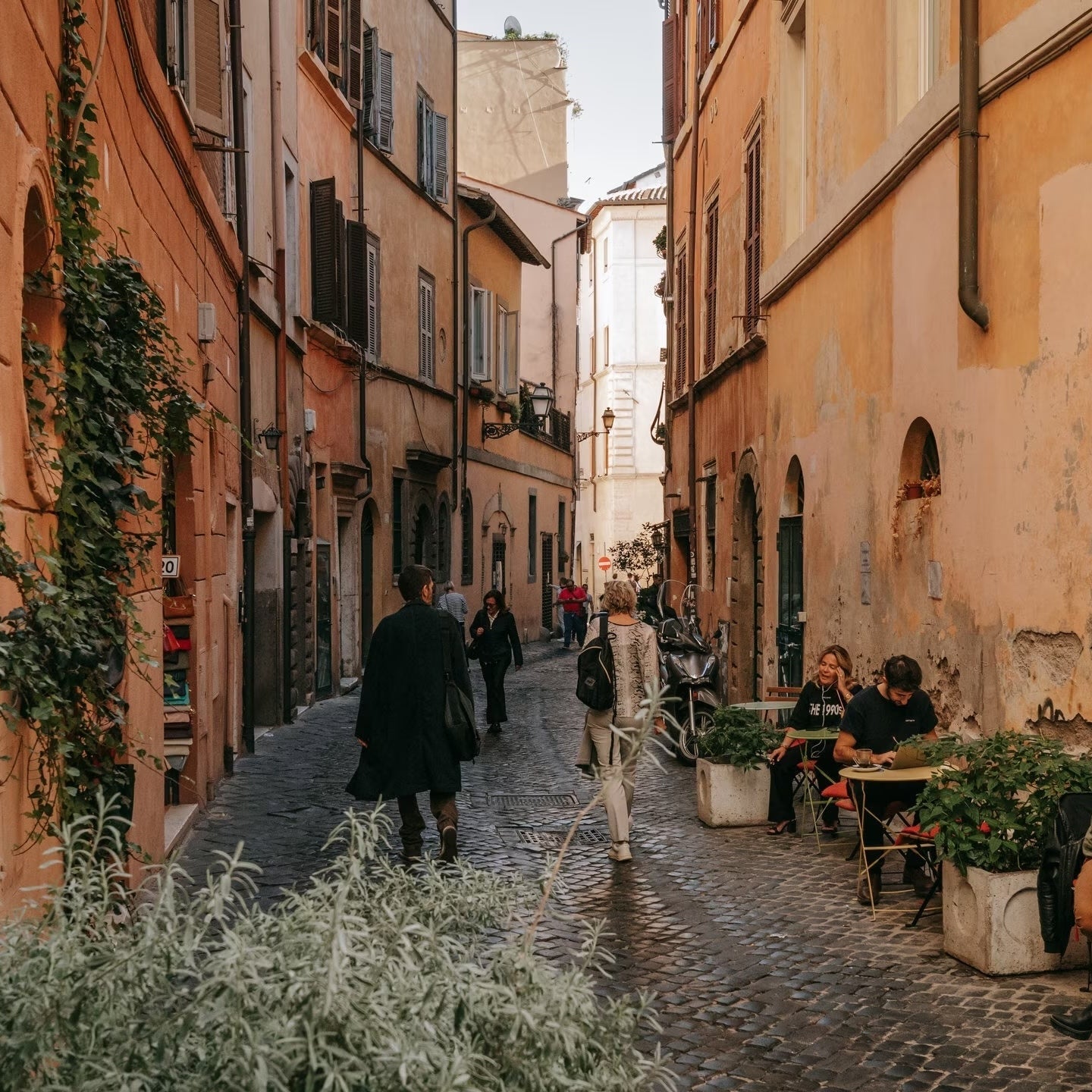 City Guides: Aperitivo a Roma – The Organized Mess