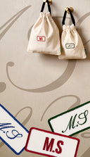 <p>SİZE AİT</p><p><em>'Initials'</em></p>