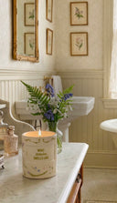 <p><em>Bahar</em></p><p>ESİNTİSİ</p>